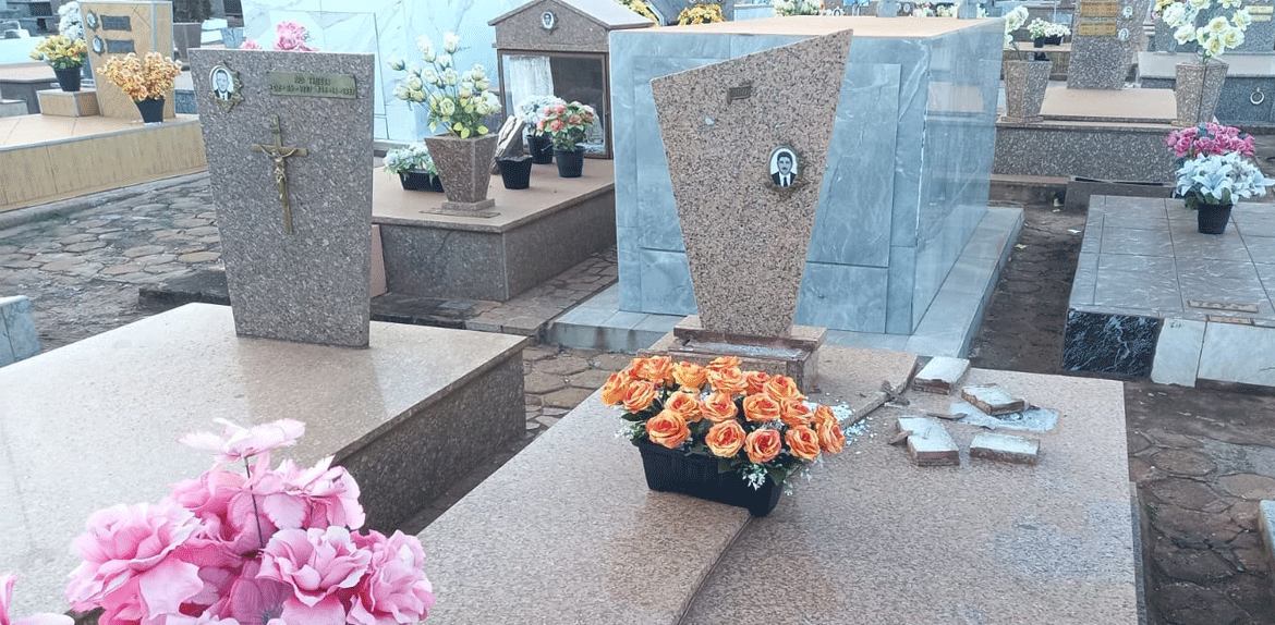 Cemitério de Agulha é alvo de furto e vandalismo; outros espaços públicos também são danificados em Fernando Prestes
