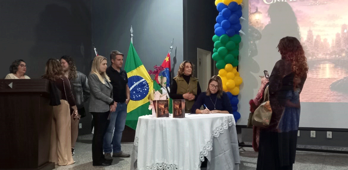 Em Cândido Rodrigues professora lança livro infantil inspirado no universo da imaginação
